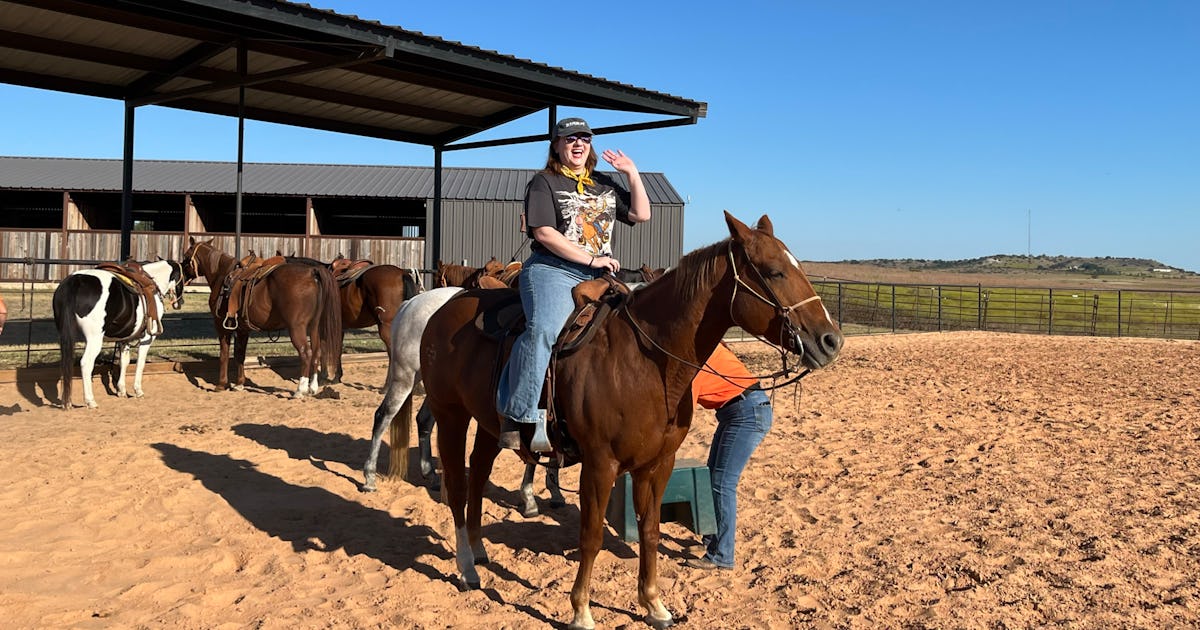 J’ai adopté l’esthétique Cowboycore au Texas avec Ford et je l’ai adoré