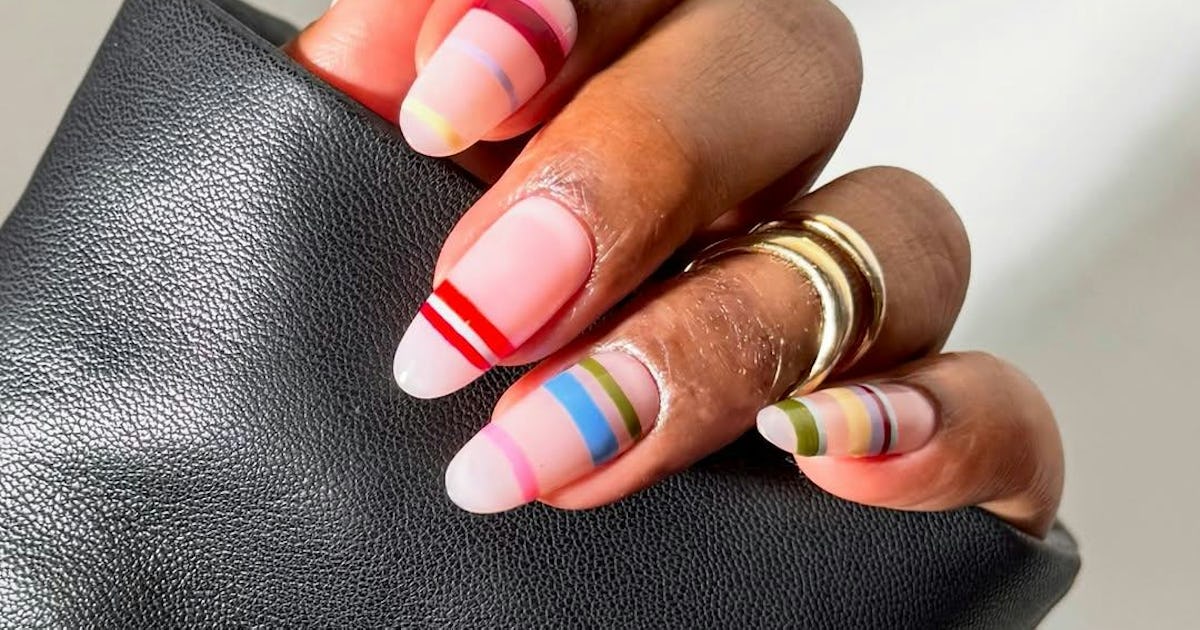 20 modèles d’ongles rayés pour chaque humeur