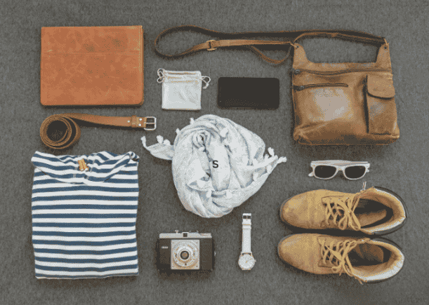 Accessoires intemporels que tout blogueur de mode devrait avoir dans sa garde-robe