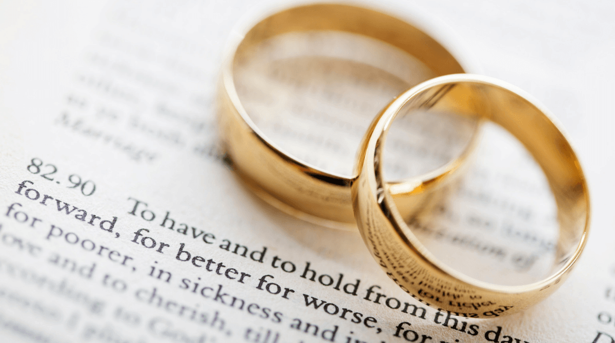 Un guide pratique pour choisir ses alliances en couple
